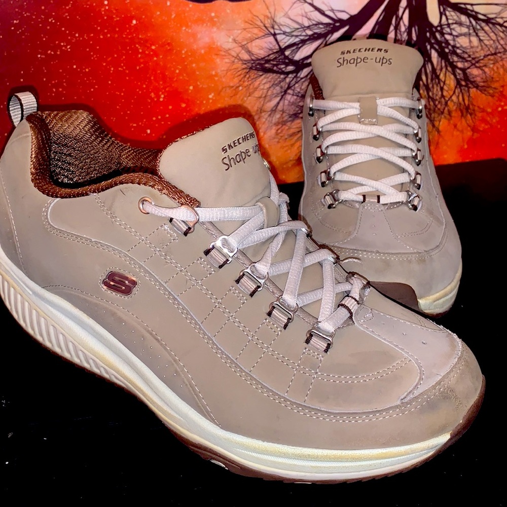 𝙻𝚒𝚔𝚎 𝙽𝚎𝚠! 𝗦𝗞𝗘𝗖𝗛𝗘𝗥𝗦 𝙎𝙝𝙖𝙥𝙚-𝙐𝙥𝙨 All Suede Women’s 10 EUC